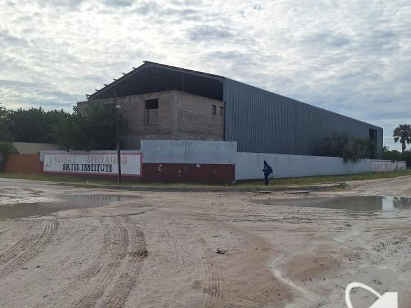 Versatile Workshop & Commercial Property going on Auction - Photo 2