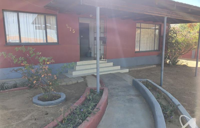 3 Bedroom House with Double Garage for Sale Block D