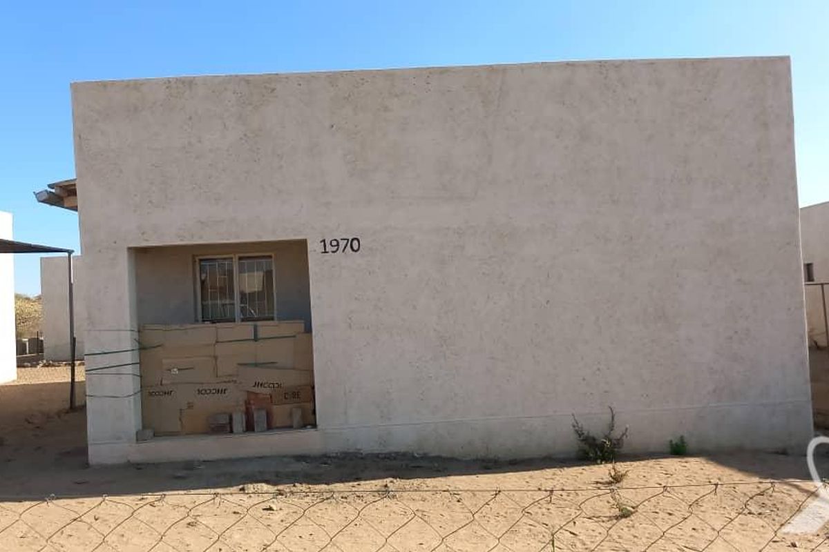 2 Bedroom house for sale in Okahandja ext 9 - Photo 4