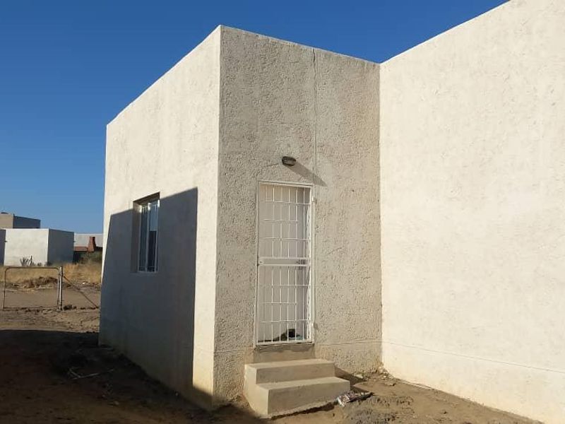 2 Bedroom house for sale in Okahandja ext 9 - Photo 9