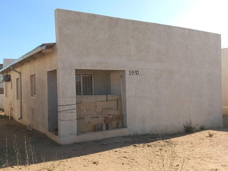 2 Bedroom house for sale in Okahandja ext 9 - Photo 2