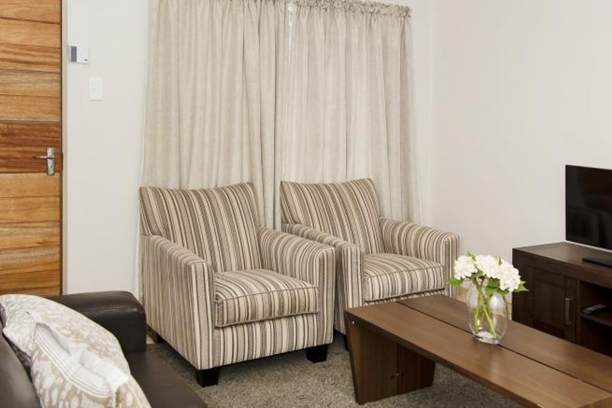 Unit 15, Phase 1 - 2 Bedroom TownHouse for sale - Photo 4