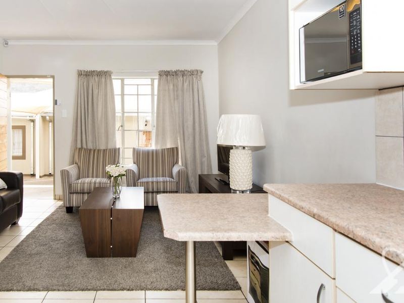 Unit 15, Phase 1 - 2 Bedroom TownHouse for sale - Photo 6