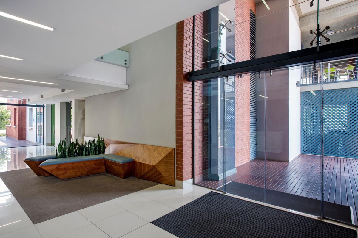 Golden Opportunity: Invest Today, Prosper Tomorrow - Office block FOR SALE in Irene - Photo 4