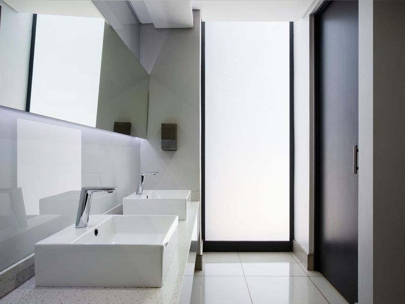 Golden Opportunity: Invest Today, Prosper Tomorrow - Office block FOR SALE in Irene - Photo 7