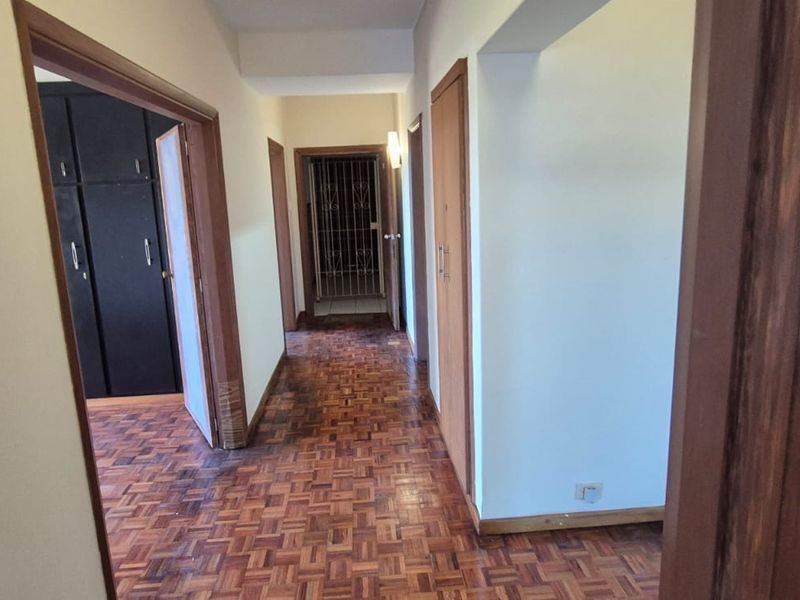 Spacious first floor apartment  - Photo 7