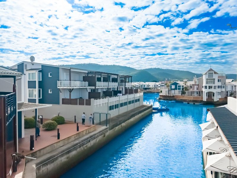 Modern Knysna Quay West Apartment with Sunset-Facing Balcony - Photo 6