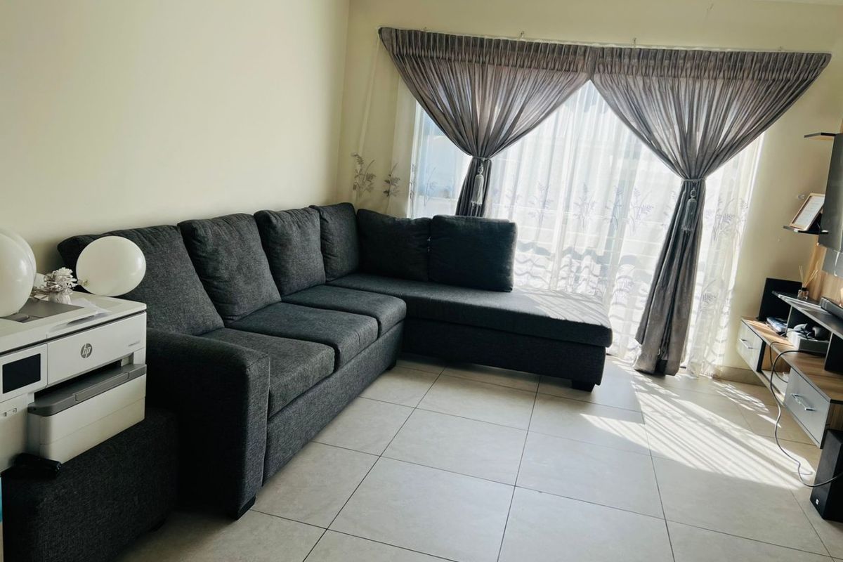 1 Bed 1 Bath Apartment - Photo 3