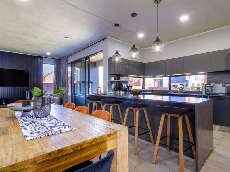 Absolutely Stunning!!! Full Title, Free Standing Duplex for Sale in a Secure Modern Estate in North Riding.  - Photo 2