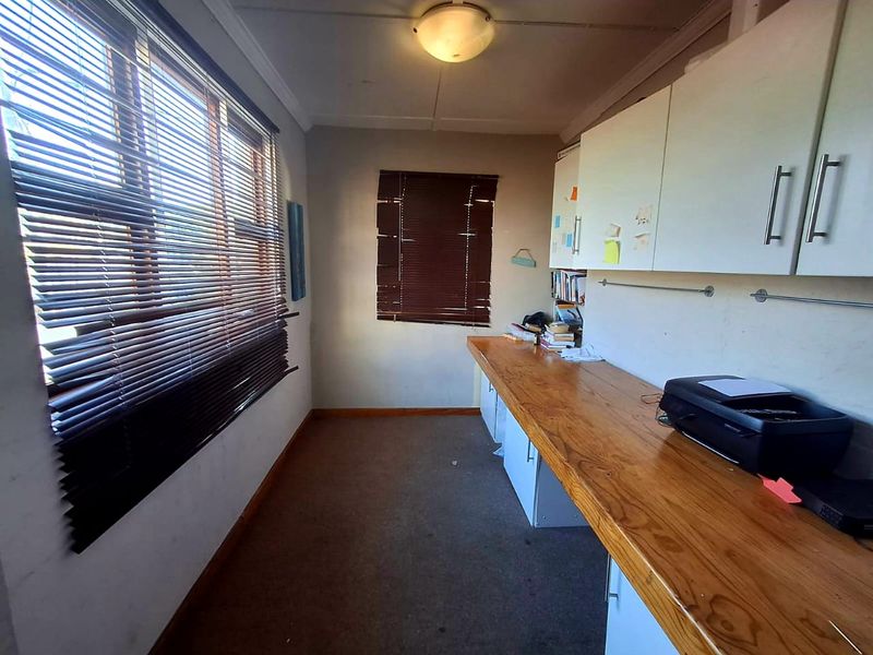 3 Bedroom House for Sale - Photo 4