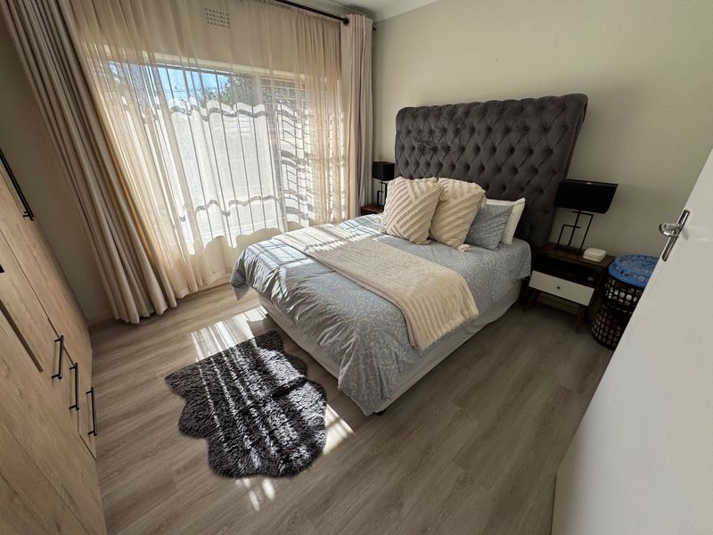 Comfortable Family Living with Thoughtful Design - Photo 10