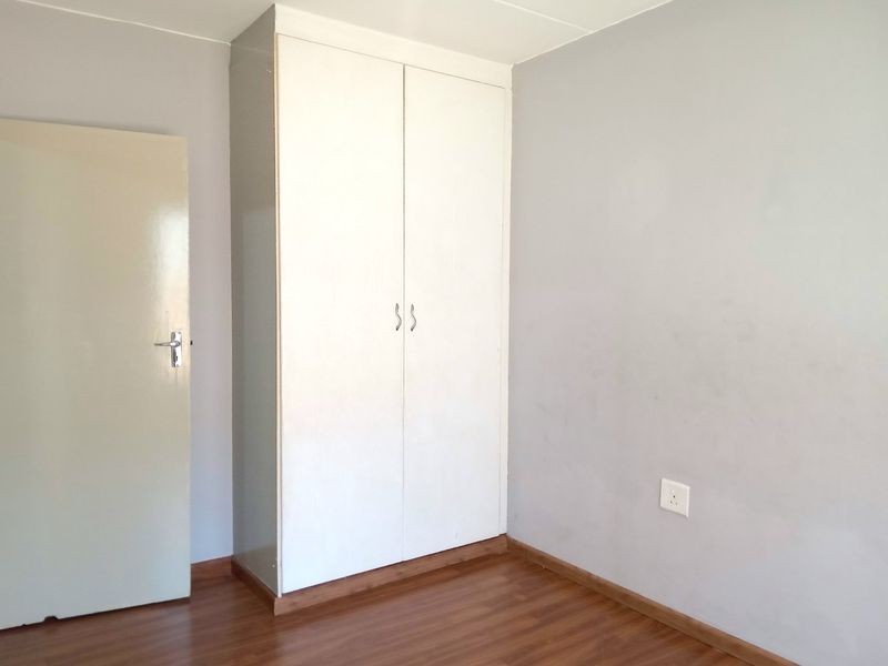 2 Bedroom 1 Bathroom Apartment - Ground floor - Photo 10