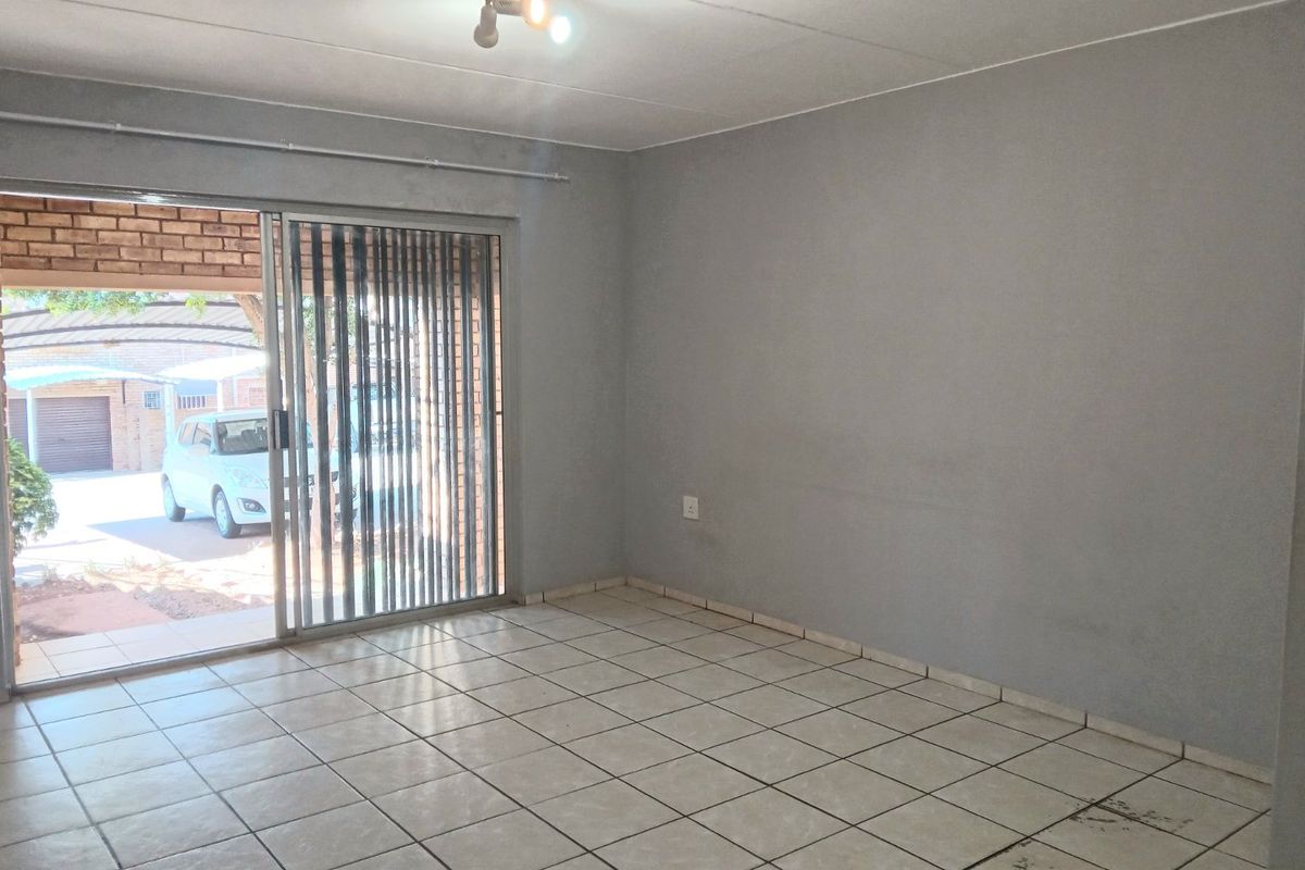 2 Bedroom 1 Bathroom Apartment - Ground floor - Photo 4