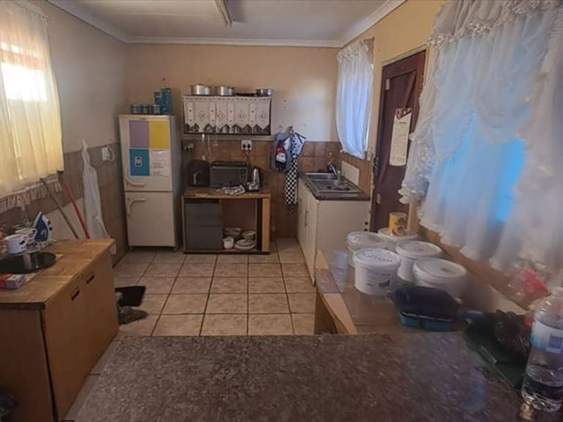 Spacious Duplex Commercial Property with Residential Features - Photo 2