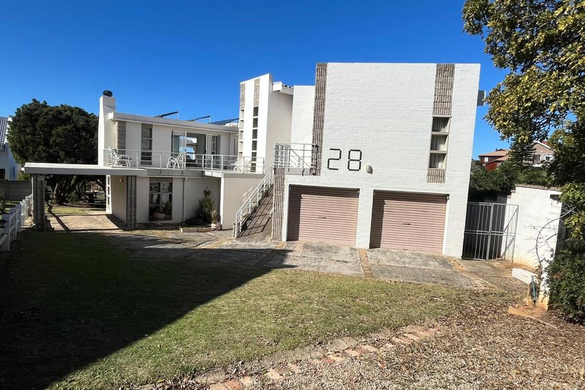 Versatile Double-Story Home with Solar Power Flatlet Potential and Dual Plot Access - Photo 3