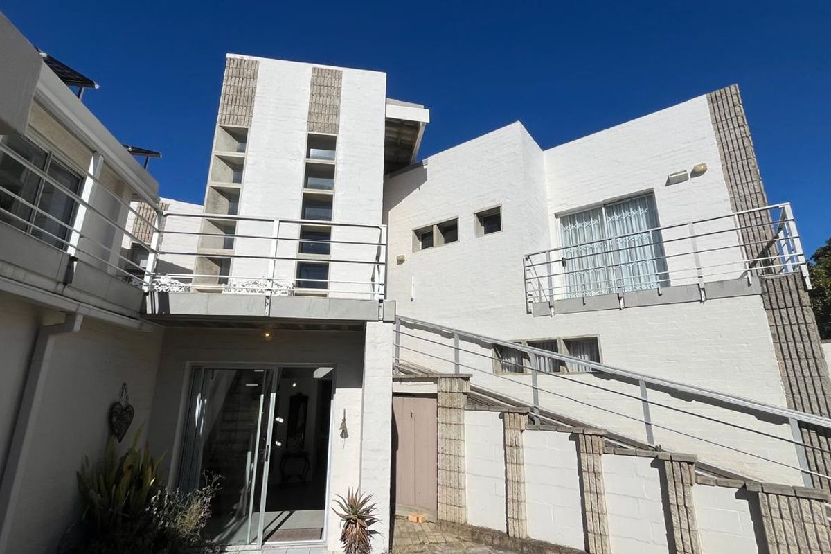 Versatile Double-Story Home with Solar Power Flatlet Potential and Dual Plot Access - Photo 5