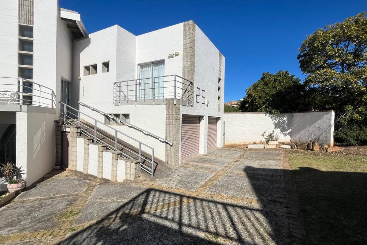 Versatile Double-Story Home with Solar Power Flatlet Potential and Dual Plot Access - Photo 2