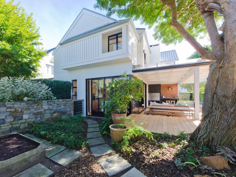 Modern & Masterful design on Leisure Isle - Photo 6