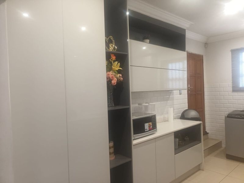 House For Sale in Spruit View - Photo 9