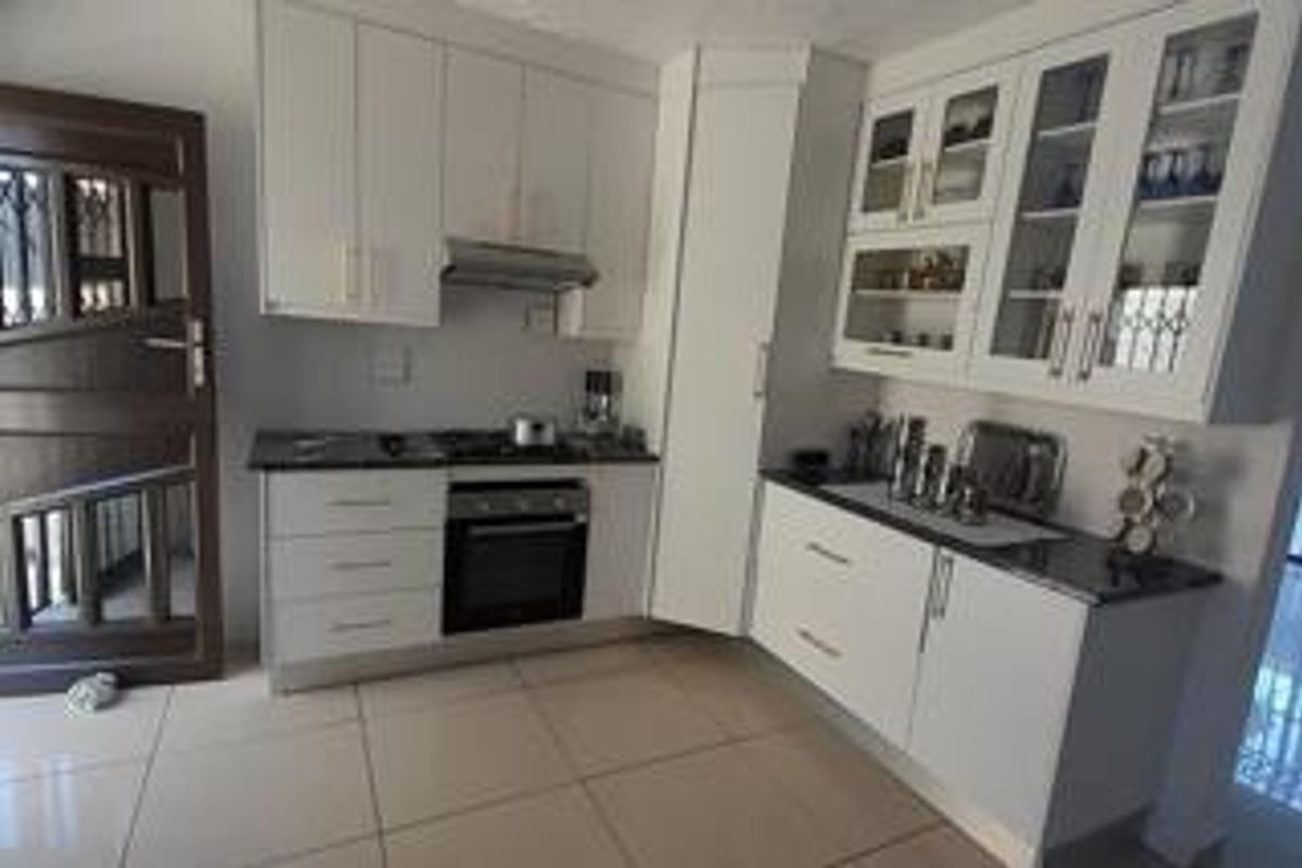 House For Sale in Spruit View - Photo 5