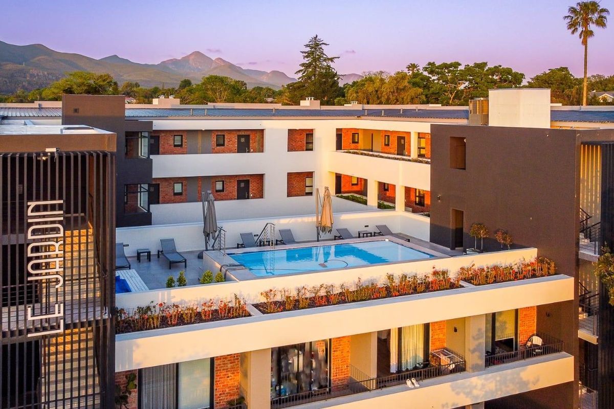 2-Bedroom Apartment – Investment Opportunity with Excellent Rental Returns - Photo 3