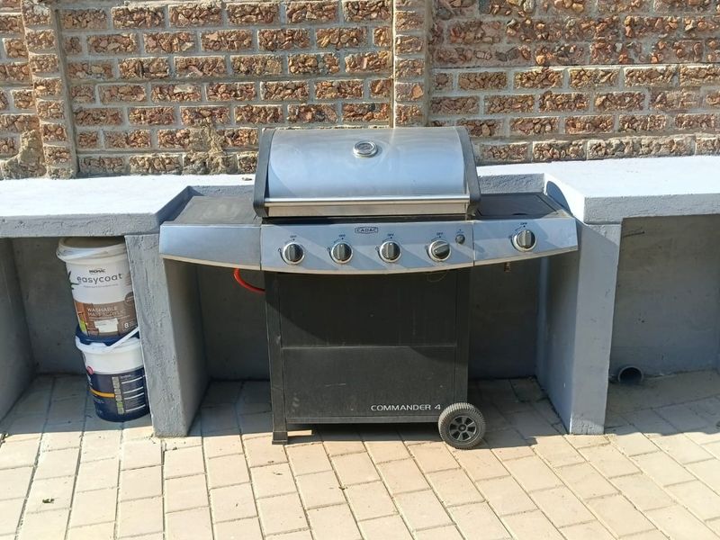 Stunning 4-Bed Duplex - Photo 3