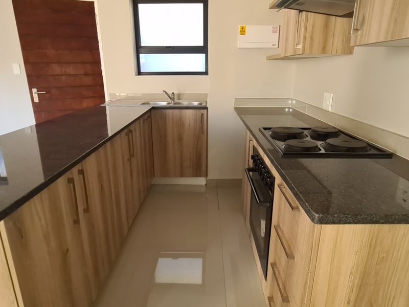 Modern 2-Bedroom Apartment for Sale in Erasmia - Photo 3