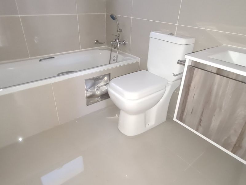 Modern 2-Bedroom Apartment for Sale in Erasmia - Photo 9