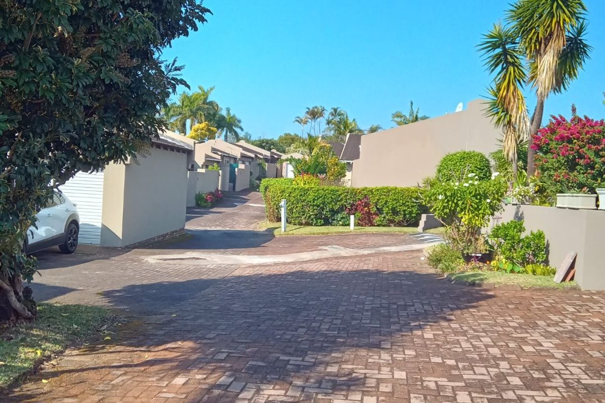 Three Bedroom Double Storey Townhouse for sale in Margate Mews - Photo 3