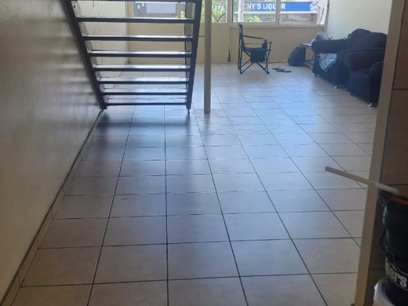 1 BEDROOM DUPLEX FOR SALE IN SUNNYSIDE PRETORIA  - Photo 2