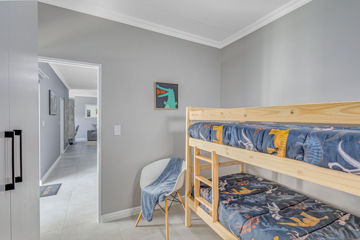 Modern 3-Bed Townhouse in Glen Austin - Photo 5