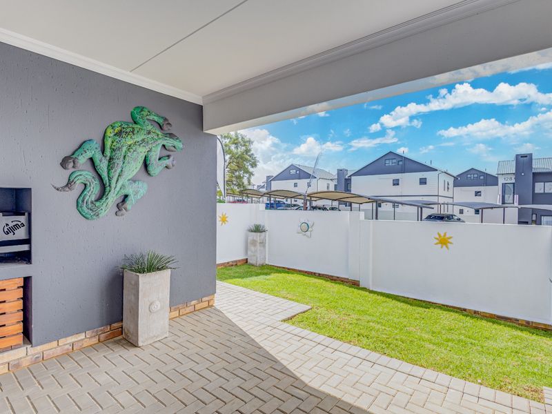 Modern 3-Bed Townhouse in Glen Austin - Photo 10