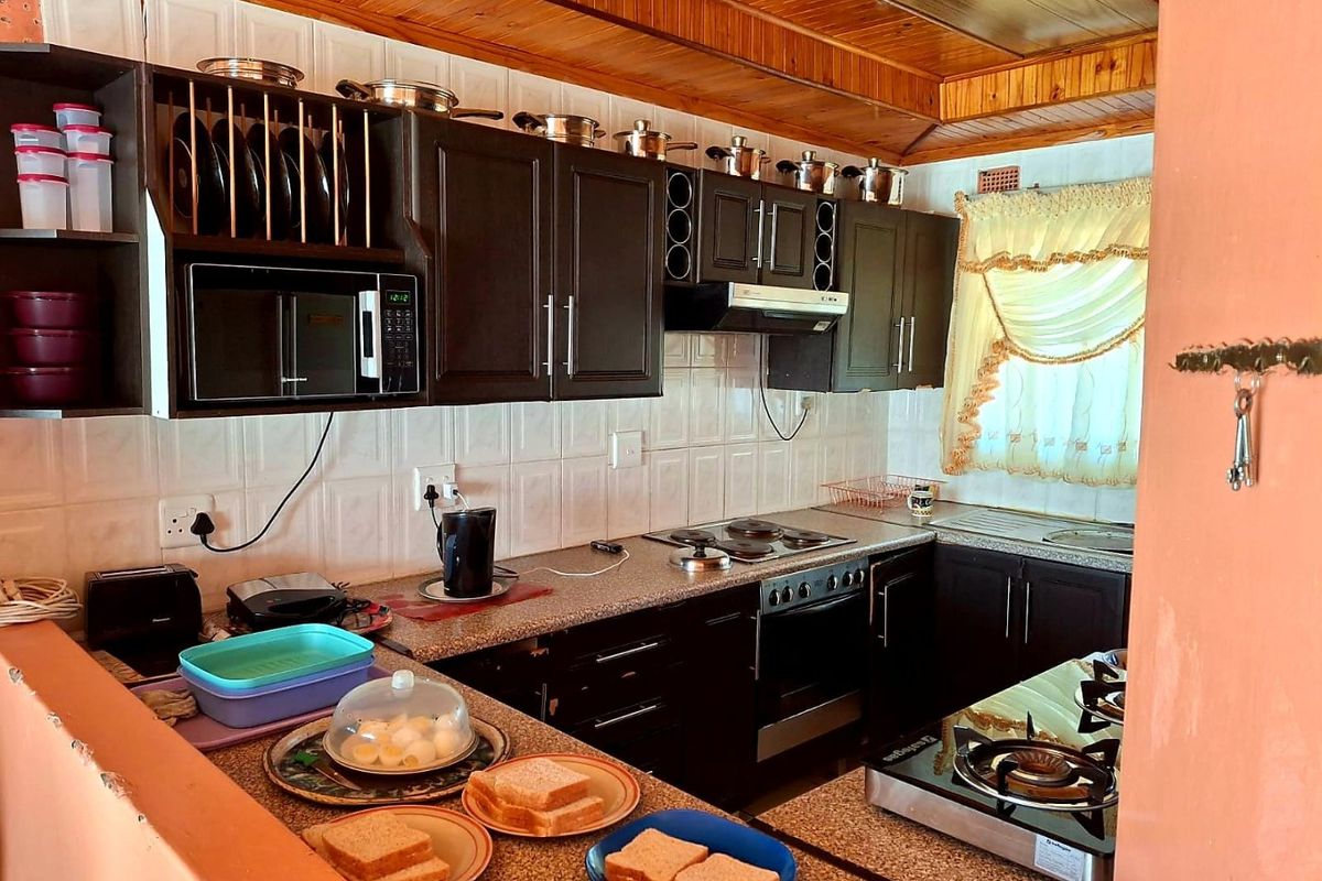 5 Bedroom House for Sale in Mdantsane - Photo 4