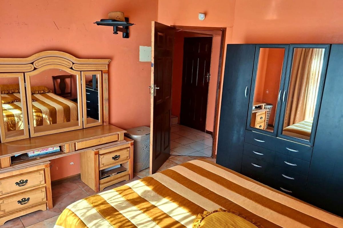 5 Bedroom House for Sale in Mdantsane - Photo 5