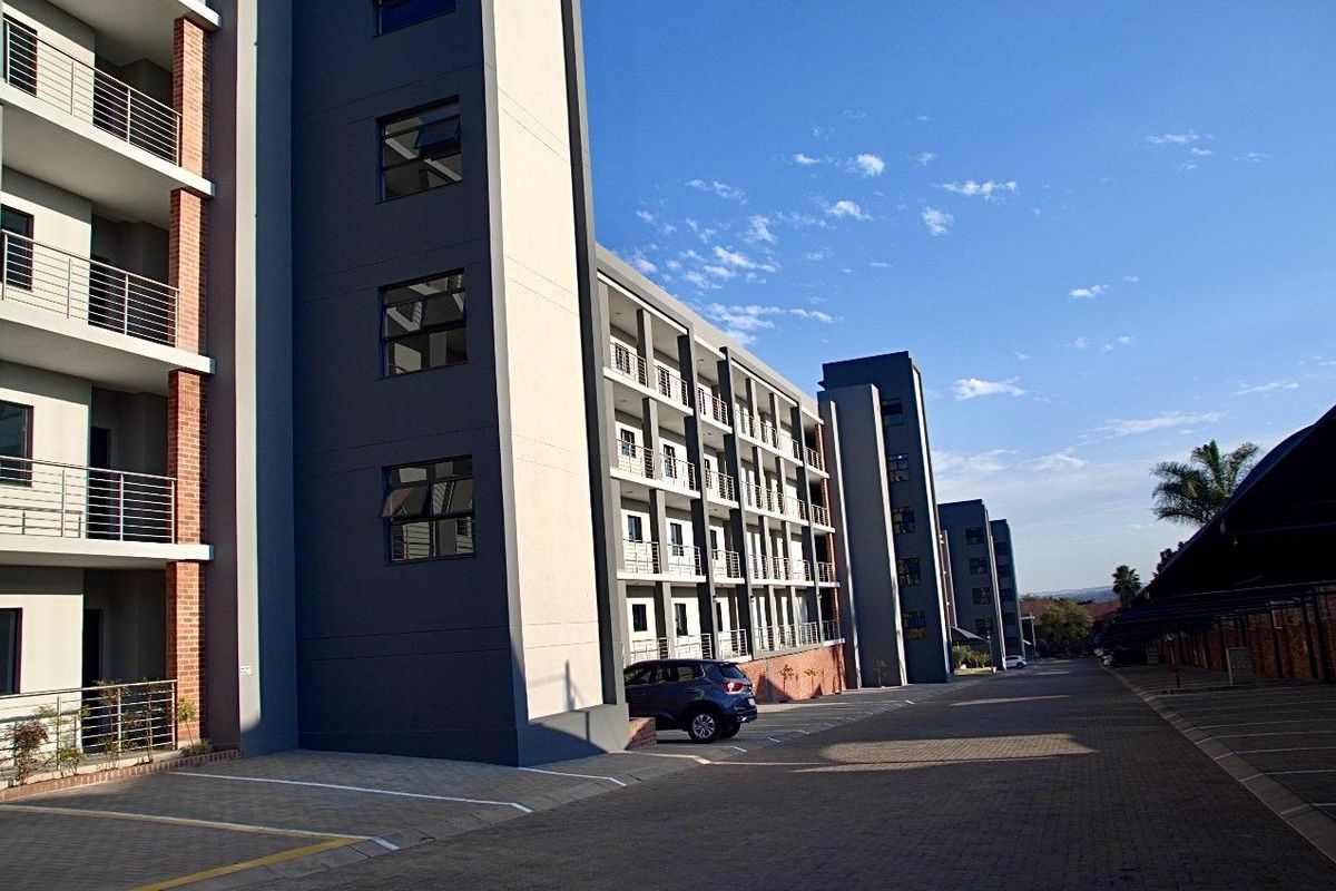 Modern Living in the Heart of Centurion - Photo 4