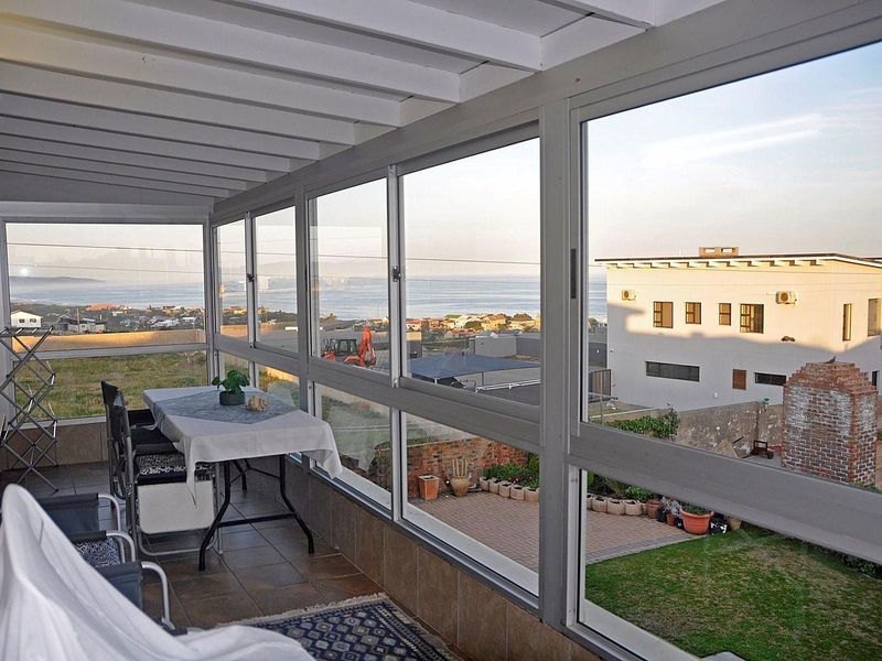 Three Bedroom with Two Bedroom Flat now For Sale - Photo 4