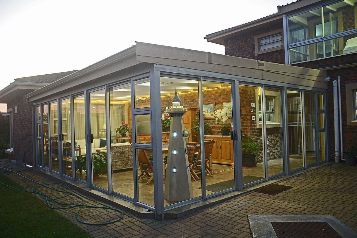 Three Bedroom with Two Bedroom Flat now For Sale - Photo 5