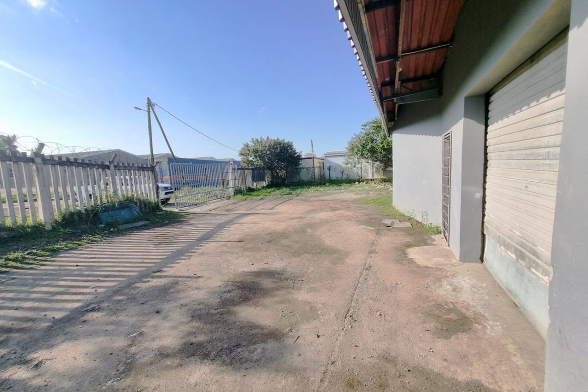 LIGHT INDUSTRIAL PROPERTY TO LET IN STANGER INDUSTRIAL AREA, STANGER, KZN - Photo 2