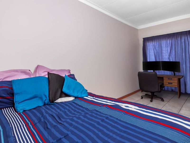 Lock Up & Go or Pefect Starter Unit!  - Photo 8