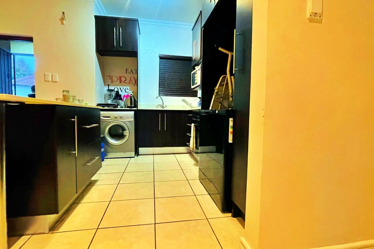 2 Bedroom Apartment / Flat for Sale in Pretoriuspark - Photo 4