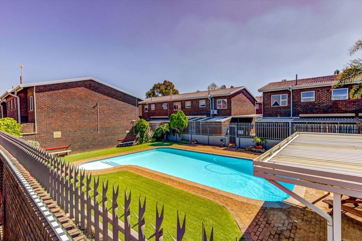 Charming Family Home with Exceptional Features - Photo 3