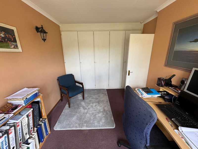 Spacious Family Home with Modern Comforts - Photo 7