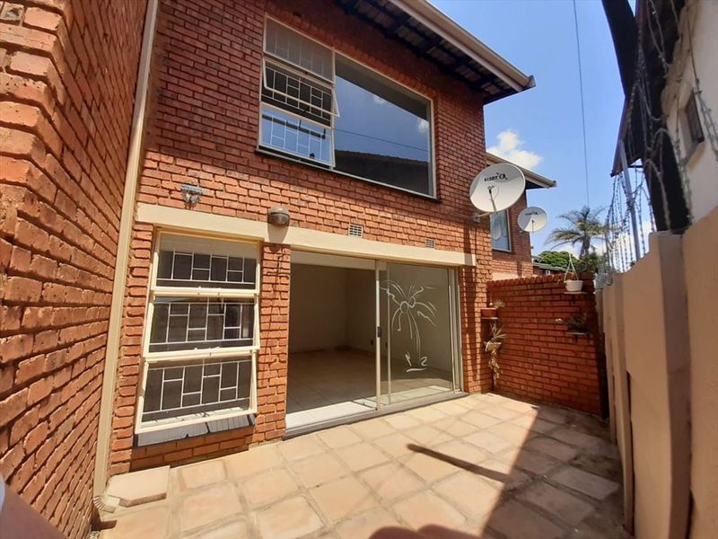 Cozy and Functional Home in a Quiet Neighborhood - Photo 3