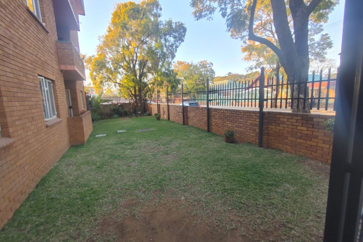 1-Bedroom Apartment for Sale in Pretoria North – Ideal for First-Time Buyers - Photo 4