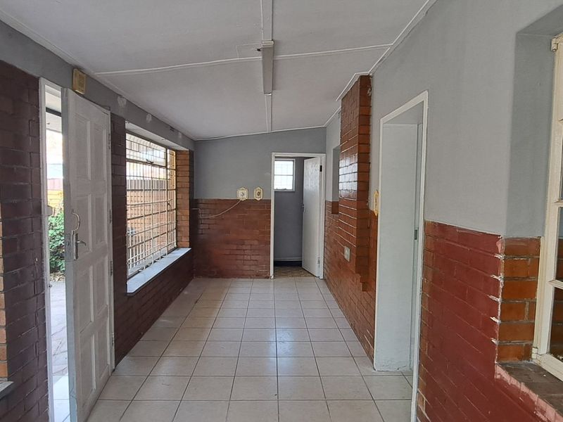 Spacious Family Home to Rent – Perfectly Located - Photo 2