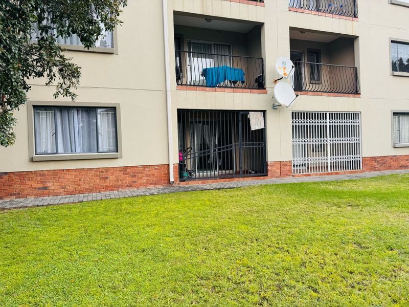 Apartment For Sale in Bloubosrand - Photo 4