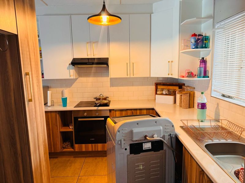 Apartment For Sale in Bloubosrand - Photo 7