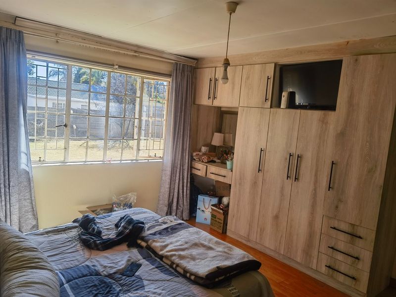 3 Bedroom house for Sale in Crystal Park - Photo 10