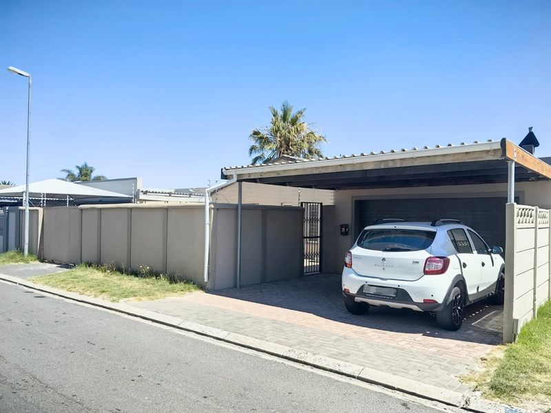 Location, Location , Location!!! - Photo 6