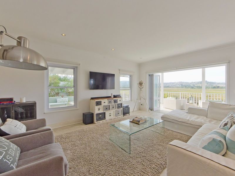 Waterfront Home with Canal and Lagoon Views on Thesen Islands - Photo 2